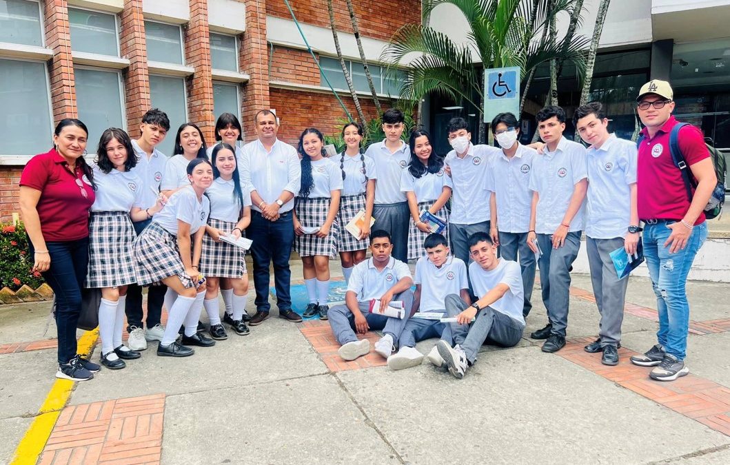 Jóvenes araucanos participaron en la primera Feria de Oportunidades de Acceso a la Educación Superior 2023
